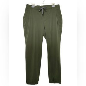 Eddie Bauer Olive Green Pull on Hiking Pants